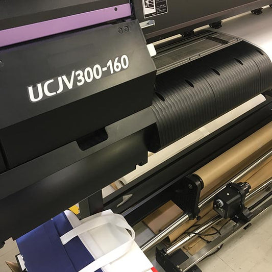 大判インクジェットプリンターロールタイプのメディアが歪んでシワができて困っている↴